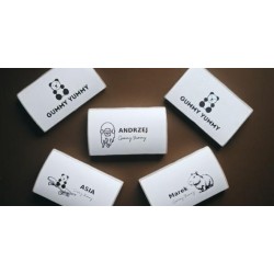 Kiosk interaktywny automat do naklejek etykiet beztuszowy termiczny dotykowy